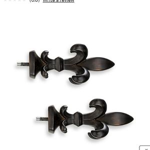 Cambria Flue-De-Les Finials 🆕